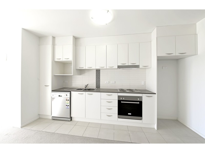 28/329 Flemington Road, Franklin ACT 2913