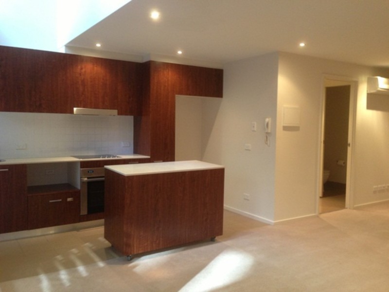5/2 Mews West, City ACT 2601