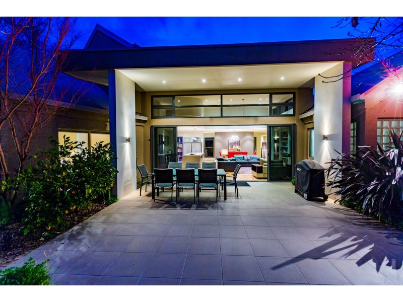 11 Bolger Place, Kambah ACT 2902