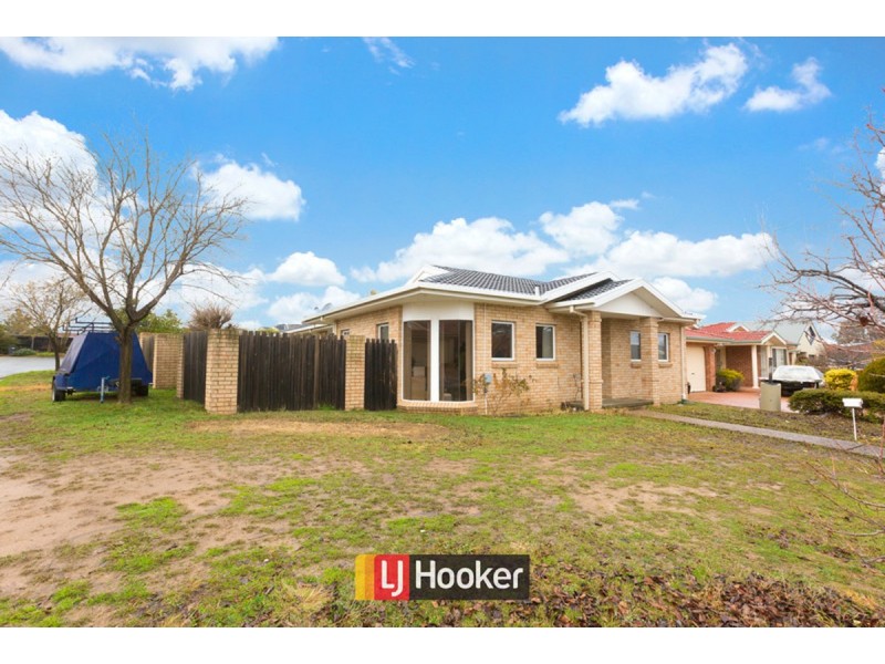24 Candlebark Close, Nicholls ACT 2913