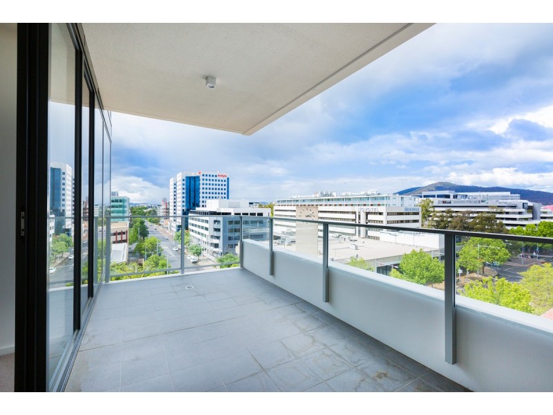 51/45 West Row, City ACT 2601