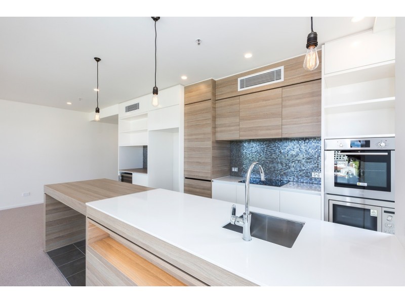 51/45 West Row, City ACT 2601