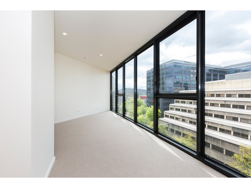 51/45 West Row, City ACT 2601