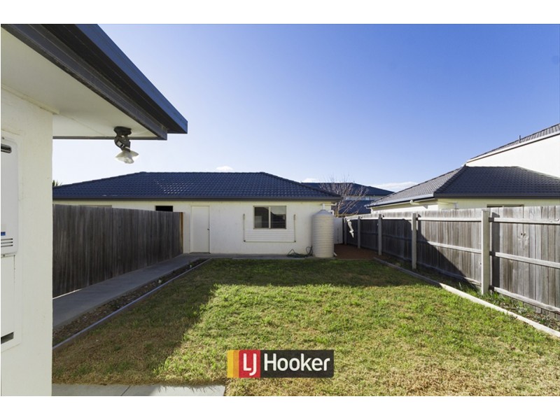 30 Mapleton Avenue, Harrison ACT 2914