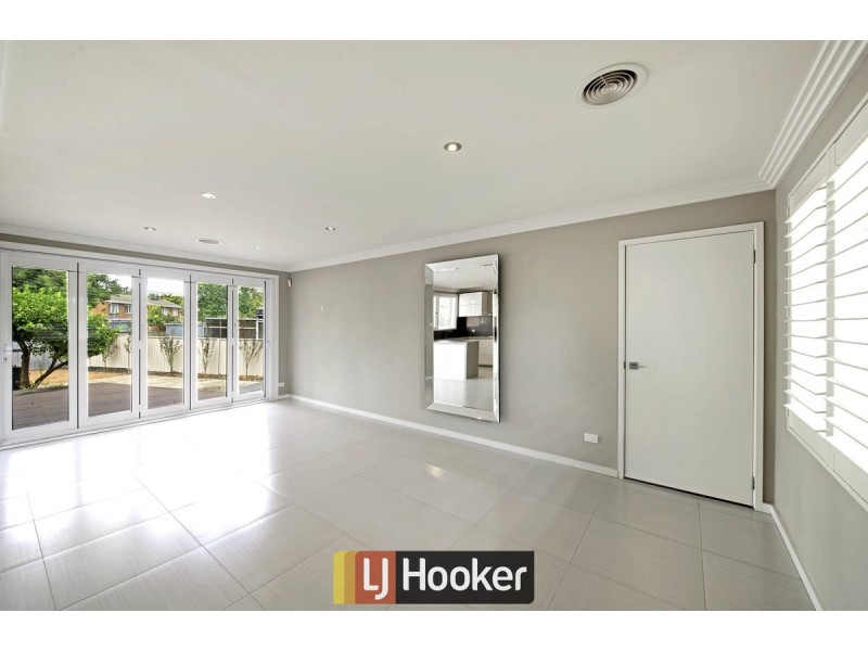 35 Wilshire Street, Dickson ACT 2602