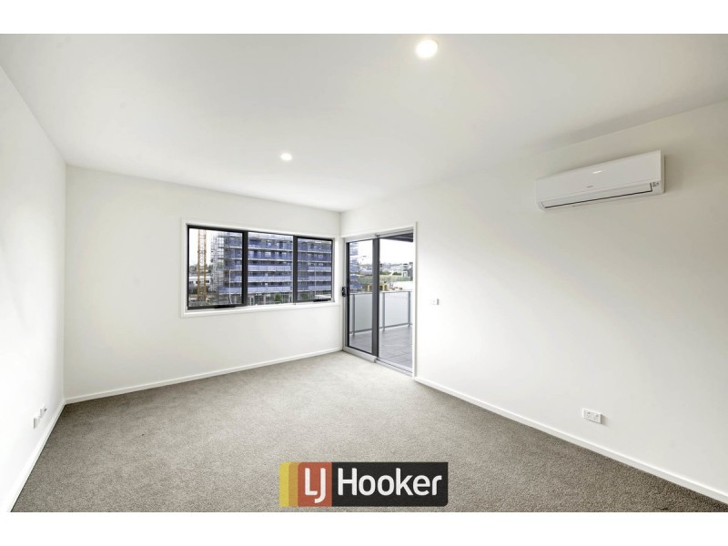 125/230 Flemington Road, Harrison ACT 2914