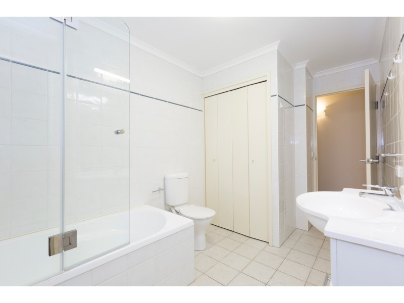 211/16 Moore Street, City ACT 2601