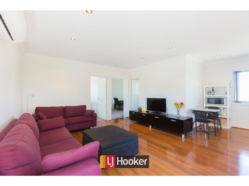 21B Manning Clark Crescent, Franklin ACT 2913