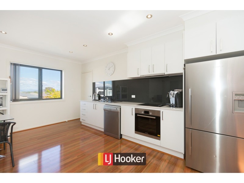 21B Manning Clark Crescent, Franklin ACT 2913