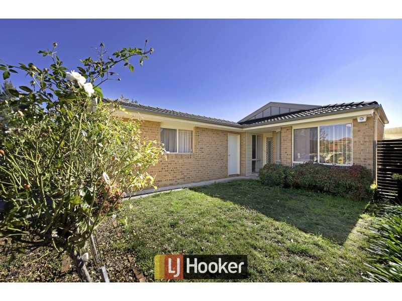 17 Bywaters Street, Amaroo ACT 2914