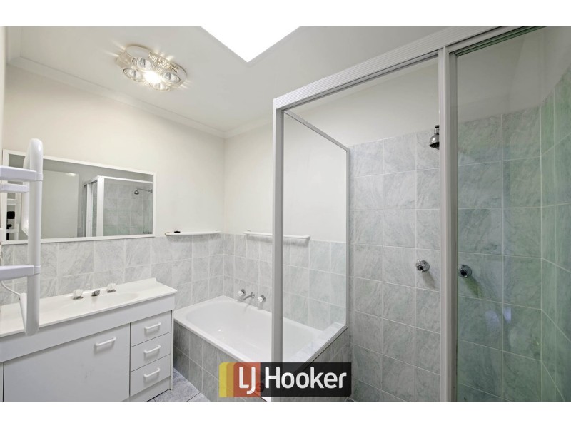 17 Bywaters Street, Amaroo ACT 2914