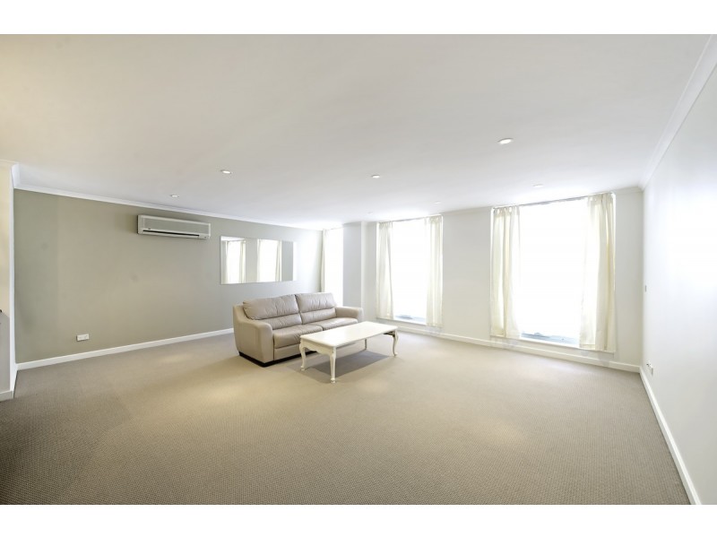 607/16 Moore Street, City ACT 2601