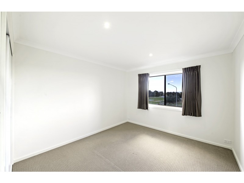 21/16 David Miller Crescent, Casey ACT 2913