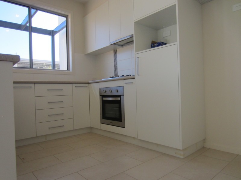 61 Stowport Avenue, Crace ACT 2911