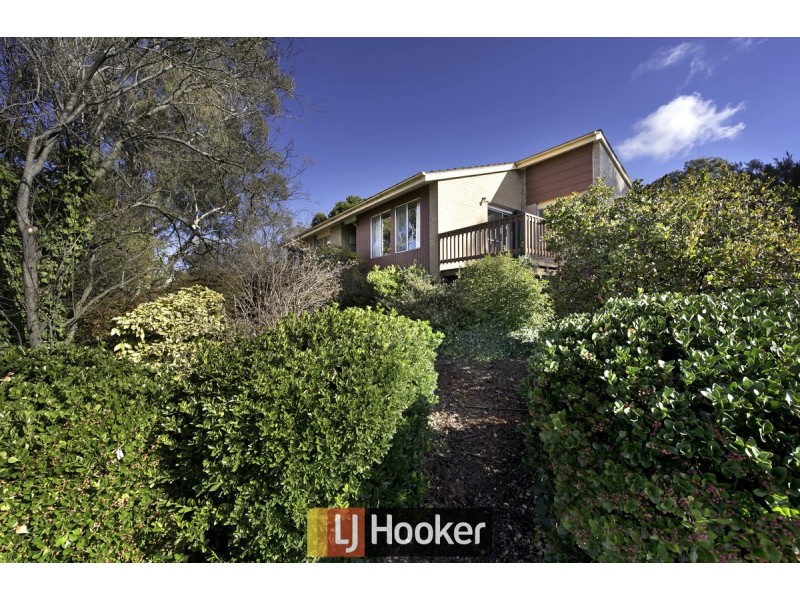 10 Bennelong Crescent, Macquarie ACT 2614