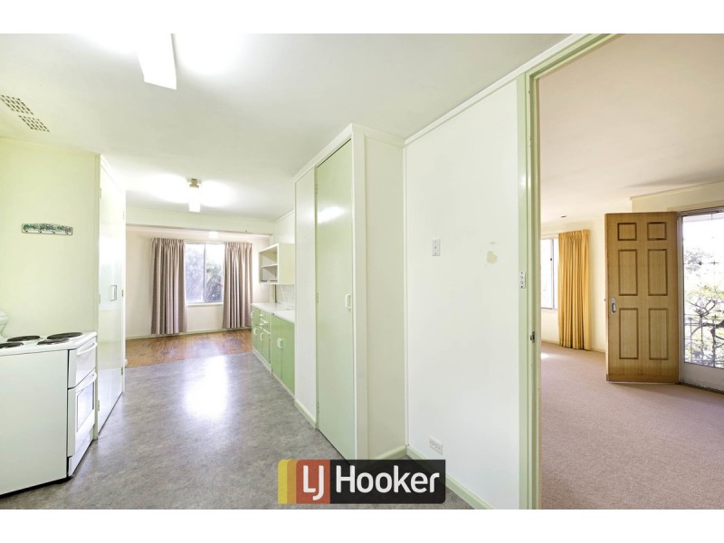 10 Bennelong Crescent, Macquarie ACT 2614
