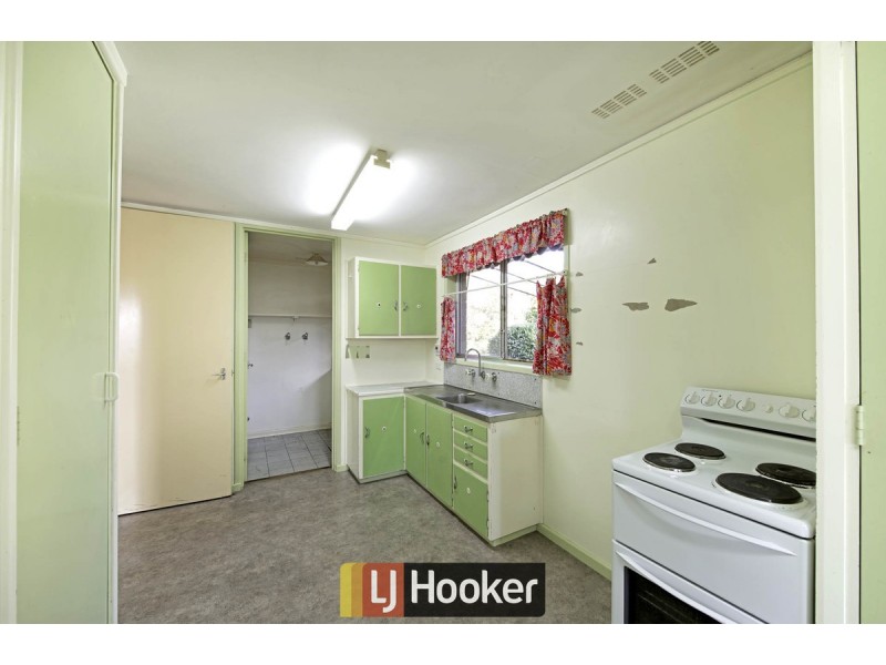 10 Bennelong Crescent, Macquarie ACT 2614