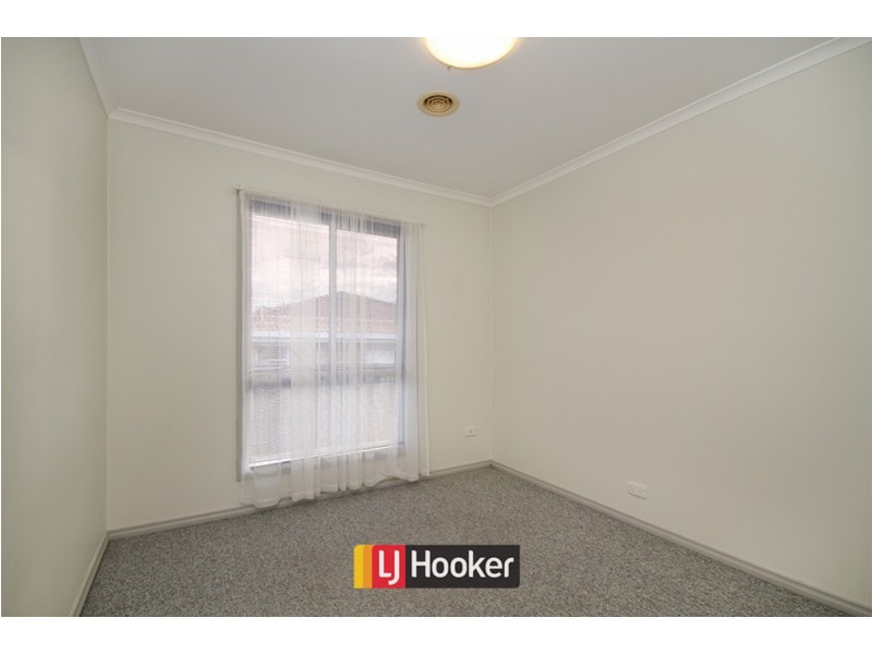 16 Paul Coe Crescent, Ngunnawal ACT 2913