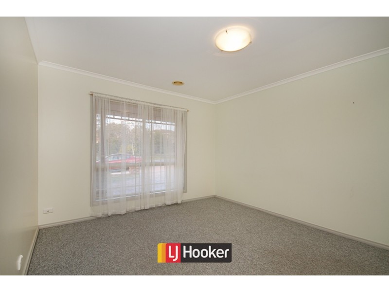 16 Paul Coe Crescent, Ngunnawal ACT 2913