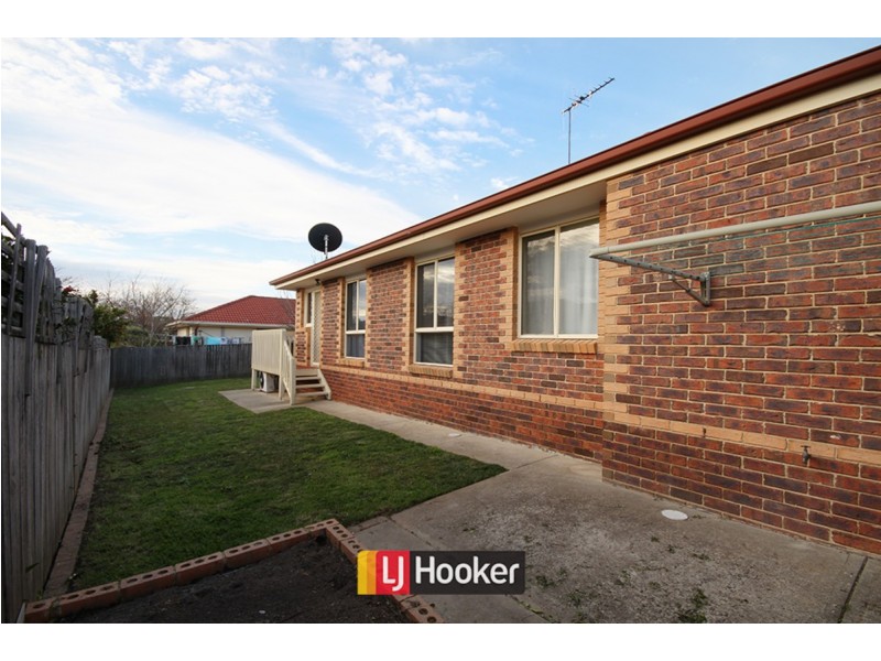 16 Paul Coe Crescent, Ngunnawal ACT 2913
