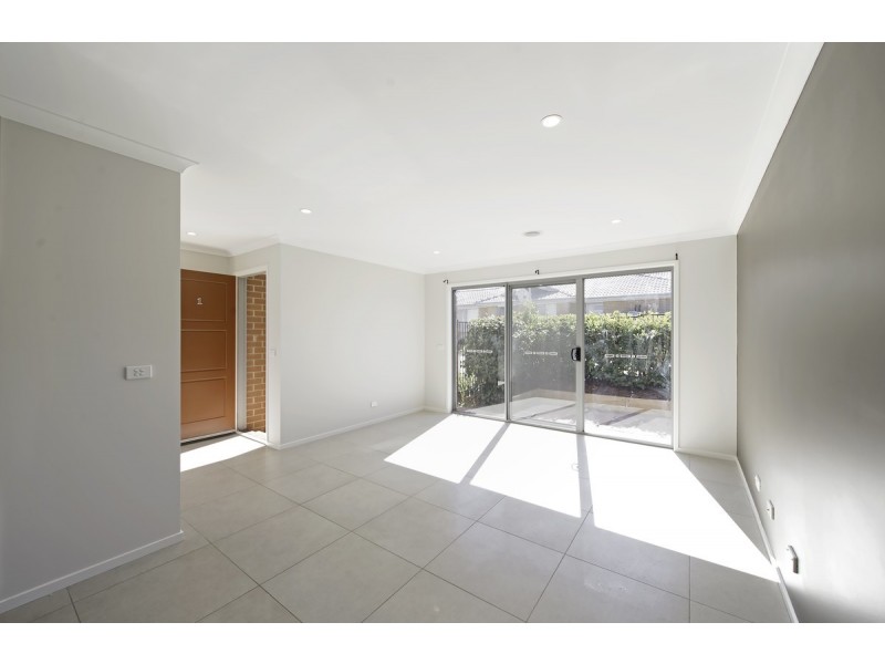 1/10 Charles Perkins Circuit, Bonner ACT 2914