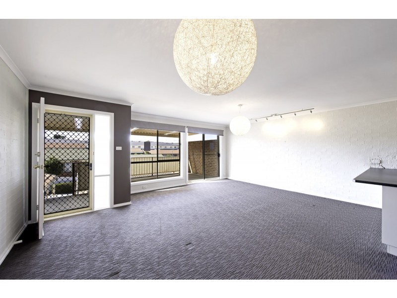 11/94 Collett Street, Queanbeyan NSW 2620