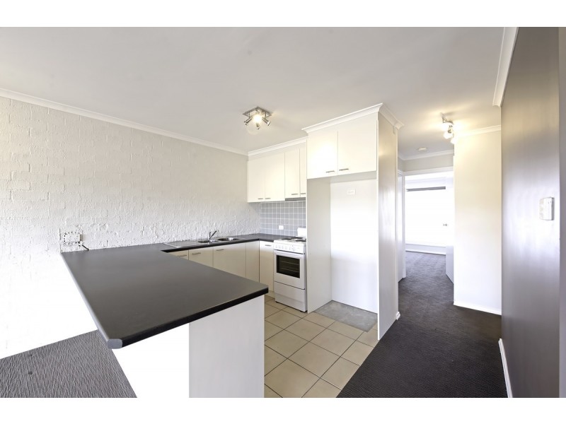 11/94 Collett Street, Queanbeyan NSW 2620