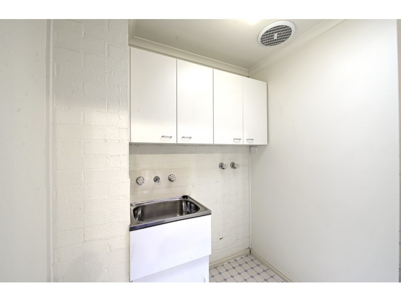 11/94 Collett Street, Queanbeyan NSW 2620