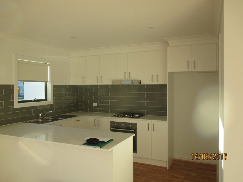 13B Senger, Casey ACT 2913