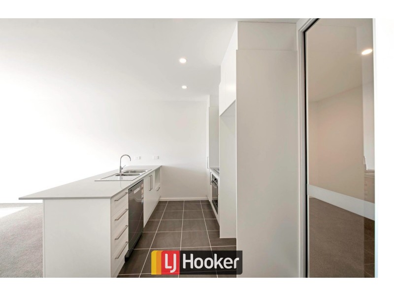 118/230 Flemington Road, Harrison ACT 2914