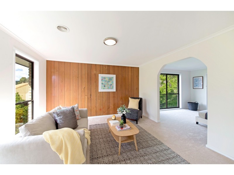 18 Molineaux Place, Farrer ACT 2607