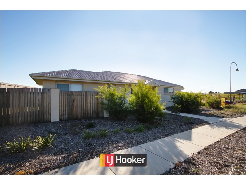 98 Refshauge Crescent, Macgregor ACT 2615