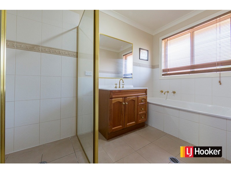 9 Osprey Street, Harrison ACT 2914