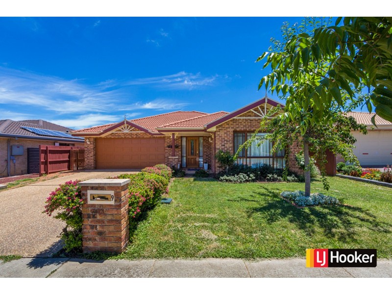 9 Osprey Street, Harrison ACT 2914