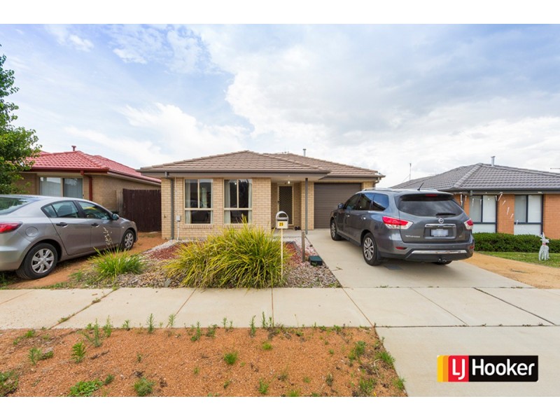 25 Audrey Cahn Street, Macgregor ACT 2615