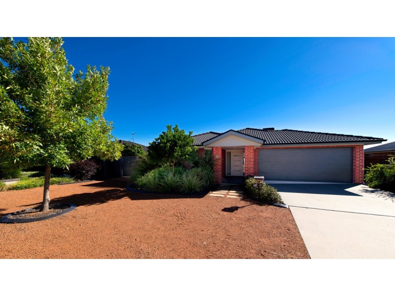 24 Waterworth Street, Dunlop ACT 2615