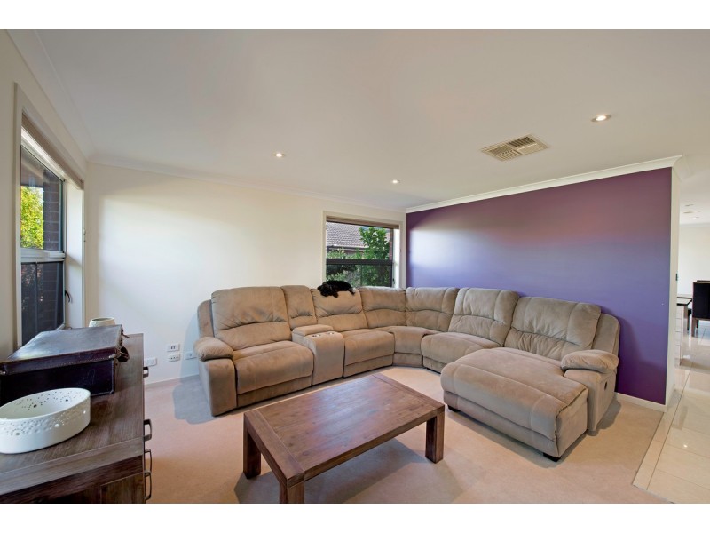 24 Waterworth Street, Dunlop ACT 2615