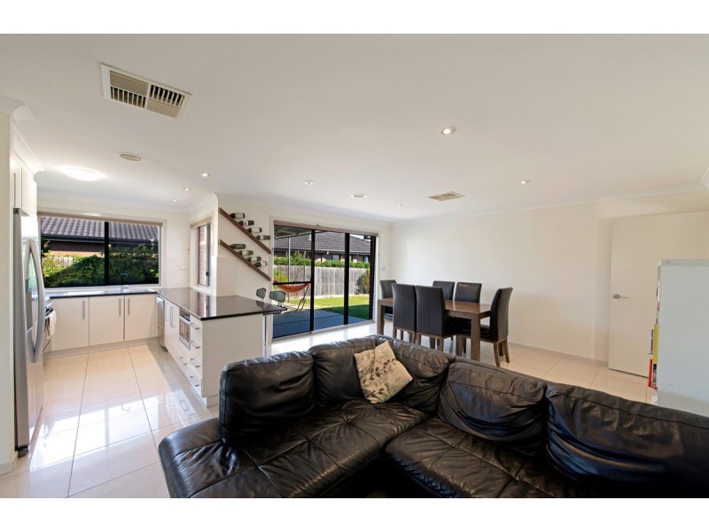 24 Waterworth Street, Dunlop ACT 2615