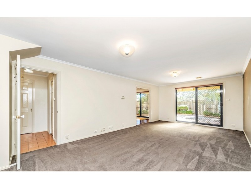 5/2 Dines Place, Bruce ACT 2617