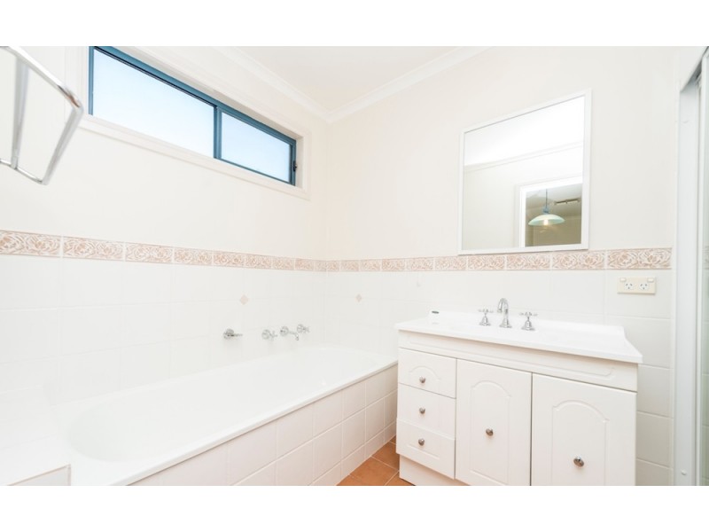 5/2 Dines Place, Bruce ACT 2617