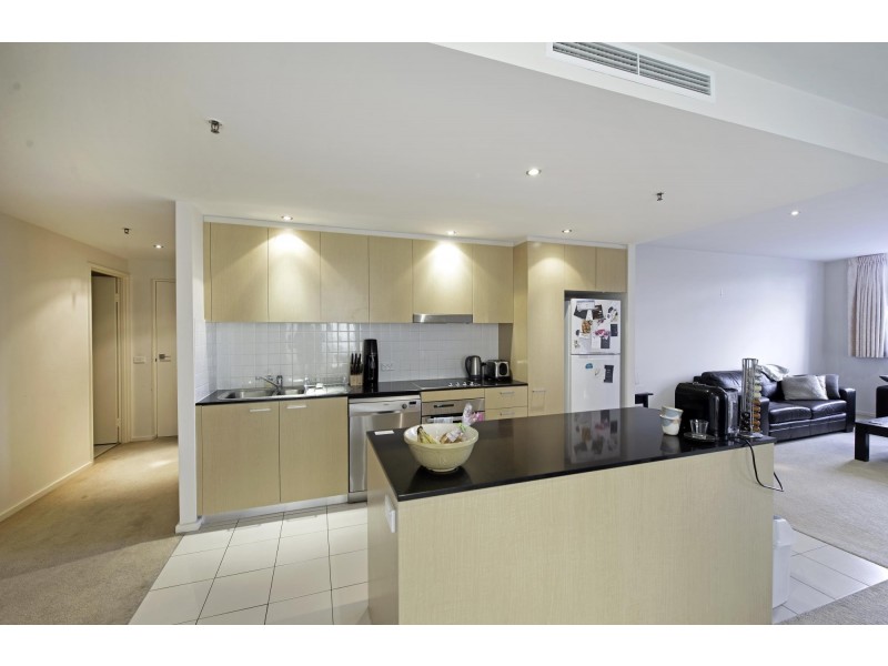 13/2 Edinburgh Avenue, City ACT 2601
