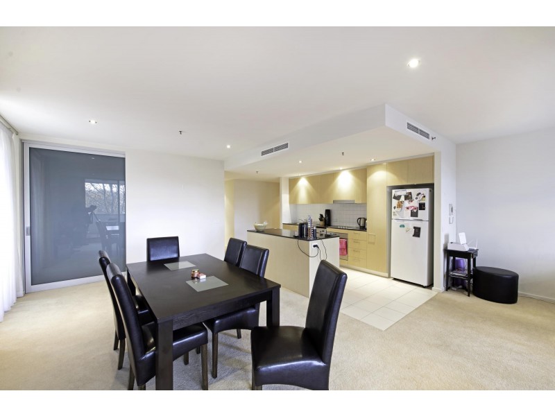13/2 Edinburgh Avenue, City ACT 2601