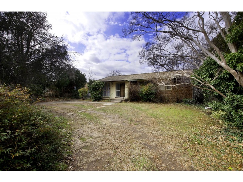 10 Lowrie Street, Dickson ACT 2602