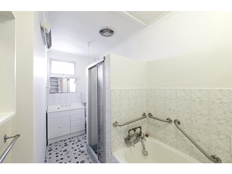 10 Lowrie Street, Dickson ACT 2602