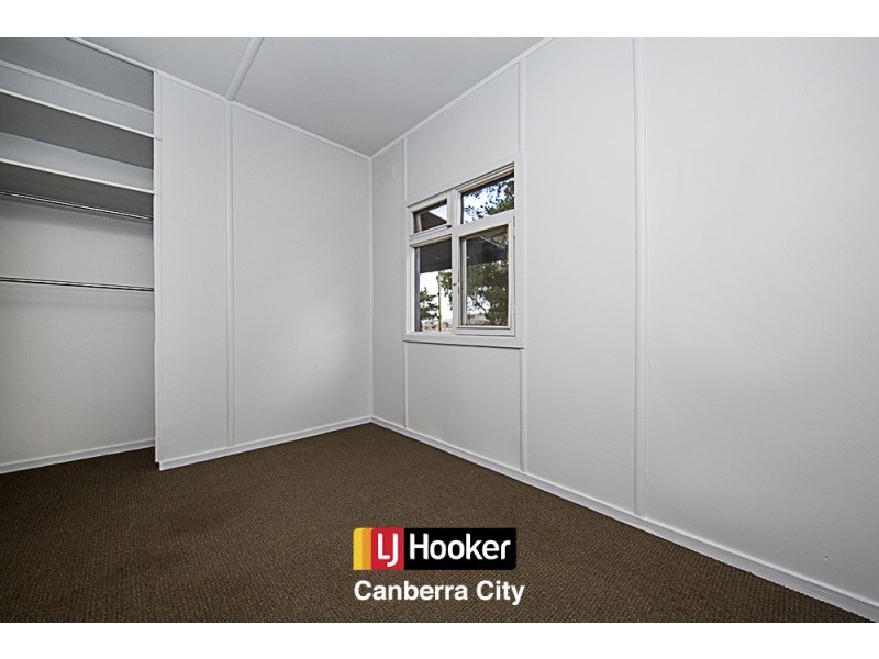 88 Avonely Road, Majura ACT 2609