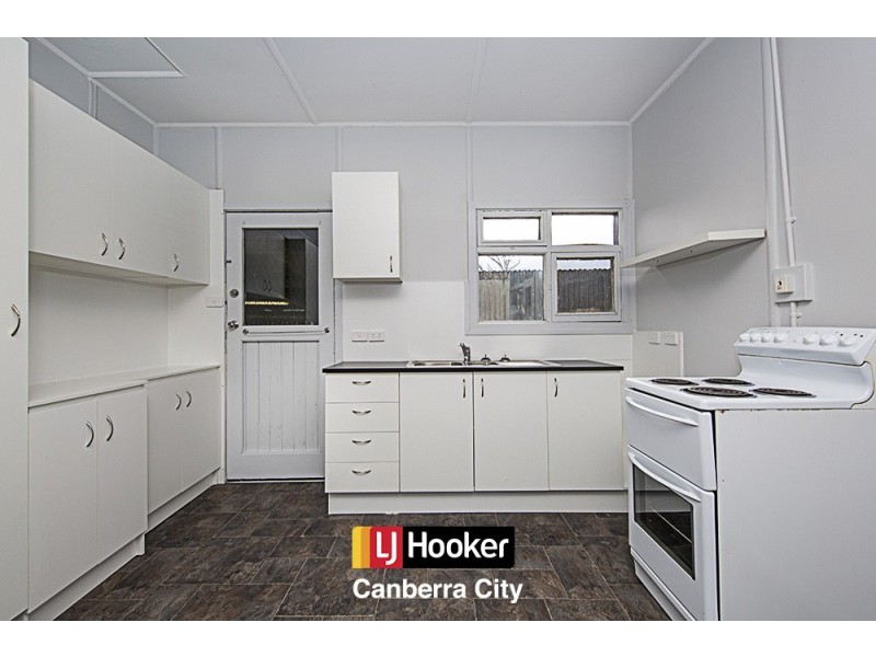 88 Avonely Road, Majura ACT 2609