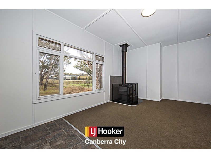 88 Avonely Road, Majura ACT 2609