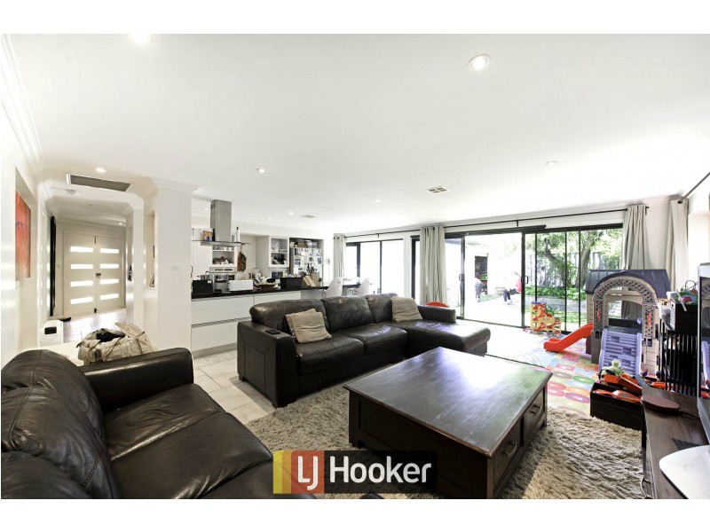 22 Mindarie Street, Narrabundah ACT 2604
