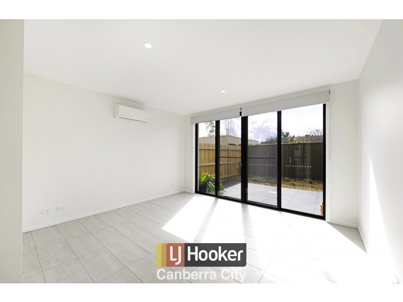 31/135 Easty Street, Phillip ACT 2606