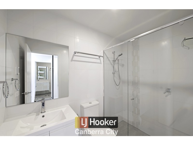31/135 Easty Street, Phillip ACT 2606